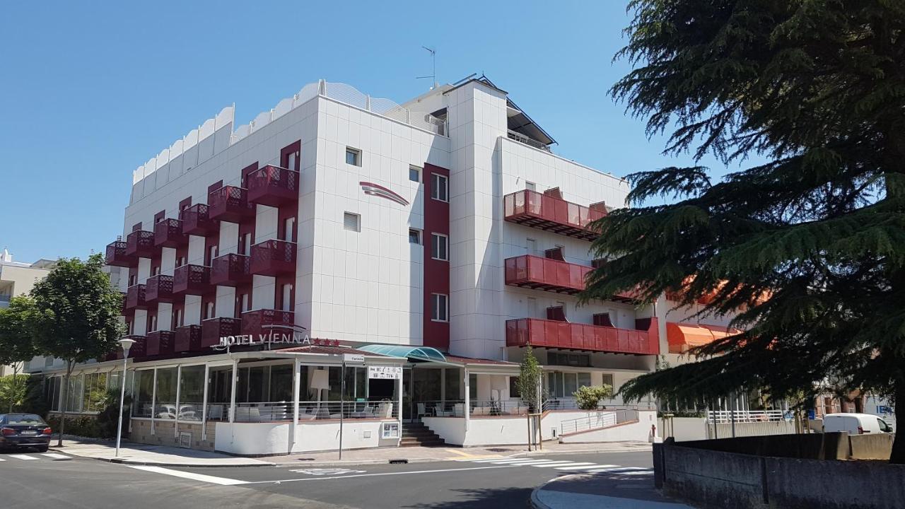 Hotel Vienna Lignano Sabbiadoro Zewnętrze zdjęcie