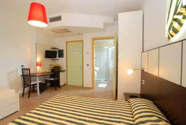 Hotel Vienna Lignano Sabbiadoro Zewnętrze zdjęcie